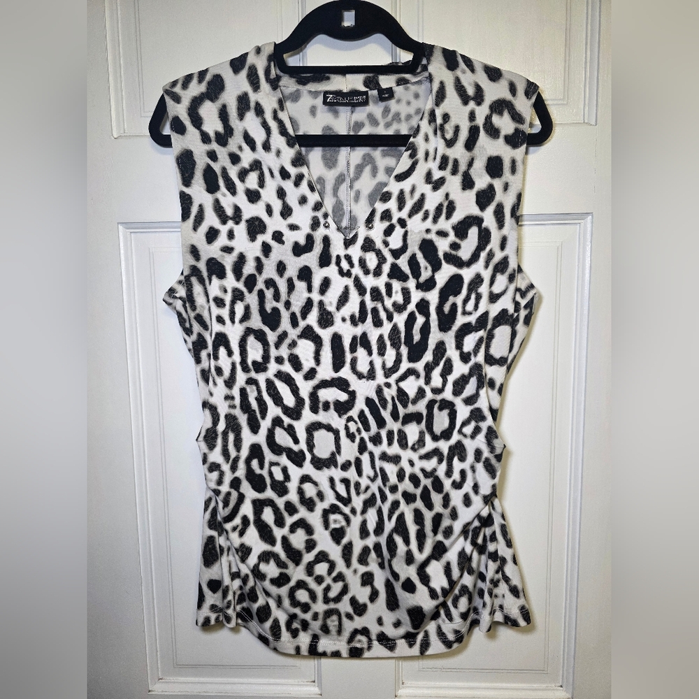 New York & Company 7th Avenue Sleeveless V-Neck Ruched Side Top Shirt- Sz Lg